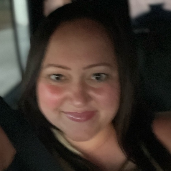 Meet your Posher, Christina - Picture 1 of 1